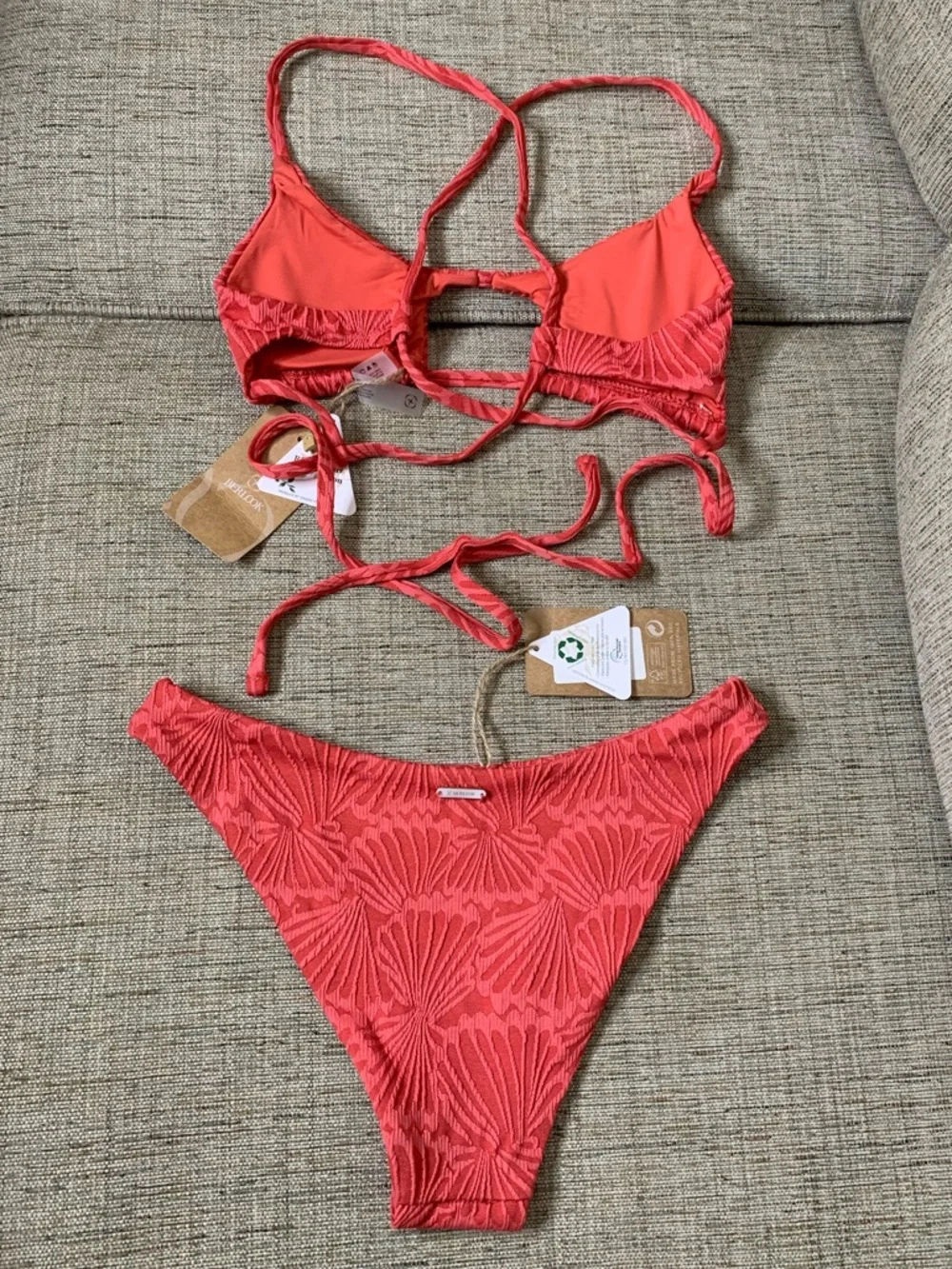 NWT BERLOOK Jacquard Seashell Bikini Swimsuit in Coral, Size XS - Picture 7 of 8